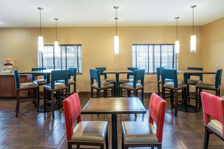 Food & Drinks 5, Comfort Suites Yakima, Yakima