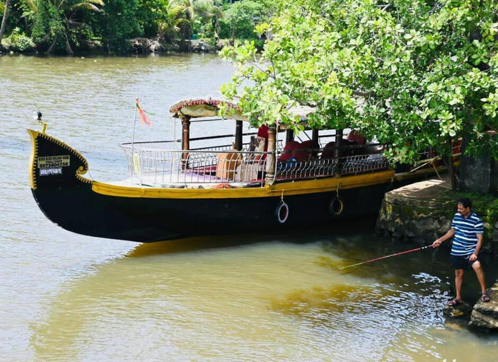 Others 2, Riverbliss - River Retreat with Private Pool, Alappuzha