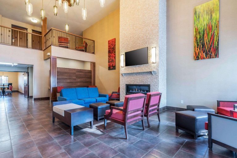 Public Area 3, Comfort Suites Yakima, Yakima