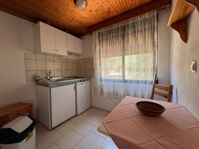 Others 3, Studios Fedra, East Macedonia and Thrace