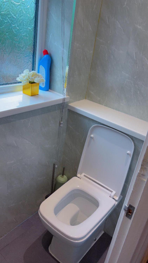 Others 3, R&S Double Bedroom X, Rochdale