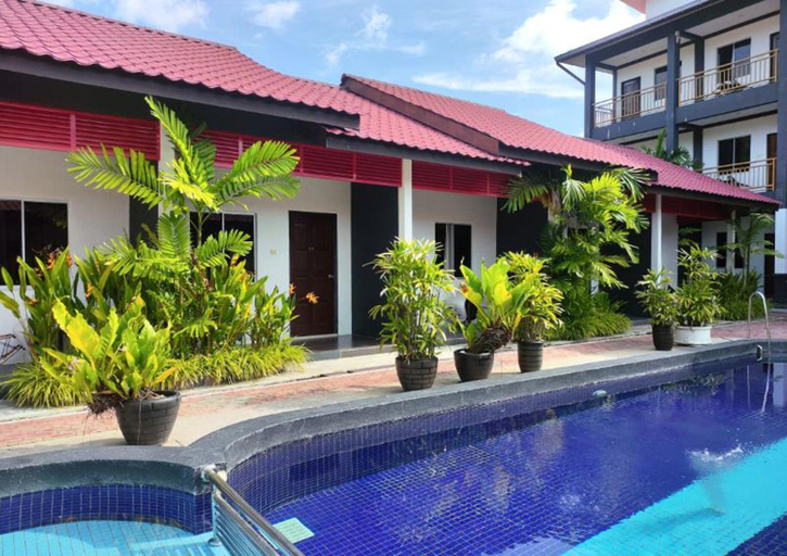 Swimming Pool 12