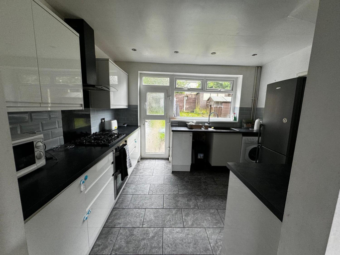Others 2, R&S Double Bedroom X, Rochdale