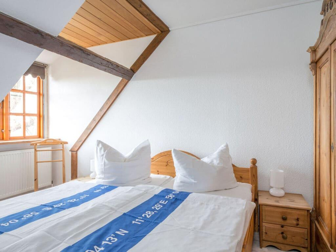 Bedroom, Wiesenblick F4 Comfortable holiday residence, Nordfriesland