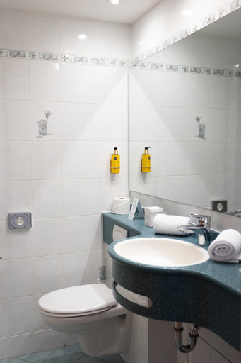 Bathroom 3, Hotel Kübler, Roth