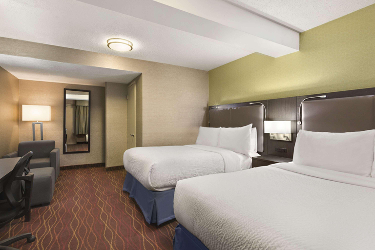 Bedroom 3, Days Inn by Wyndham Ottawa, Ottawa