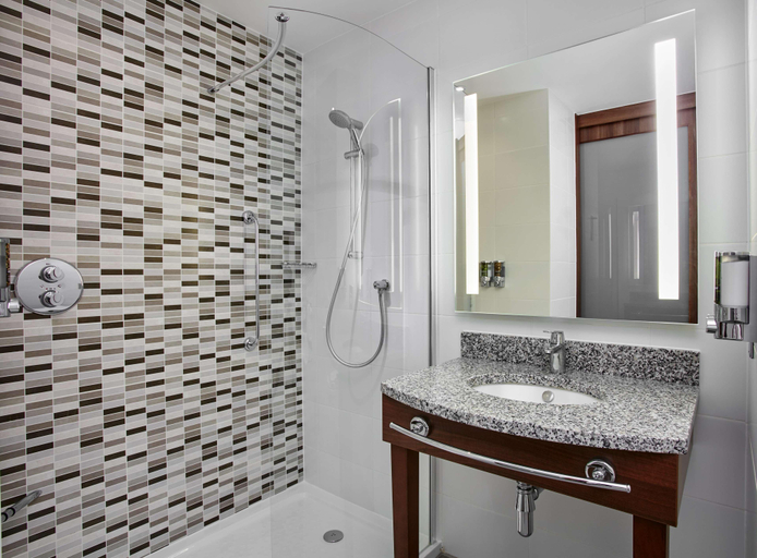 Bathroom 5, Hampton by Hilton Bristol City Centre, Bristol