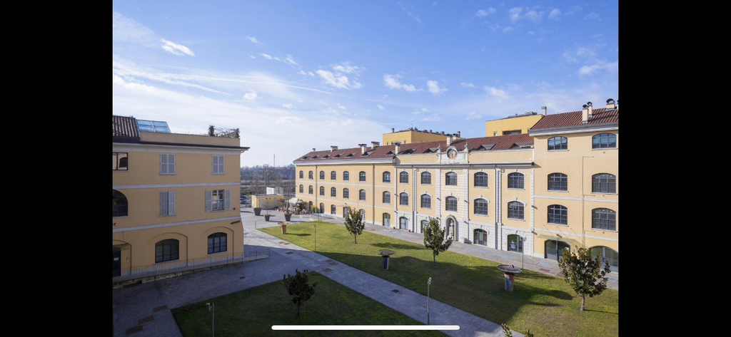 Exterior 10