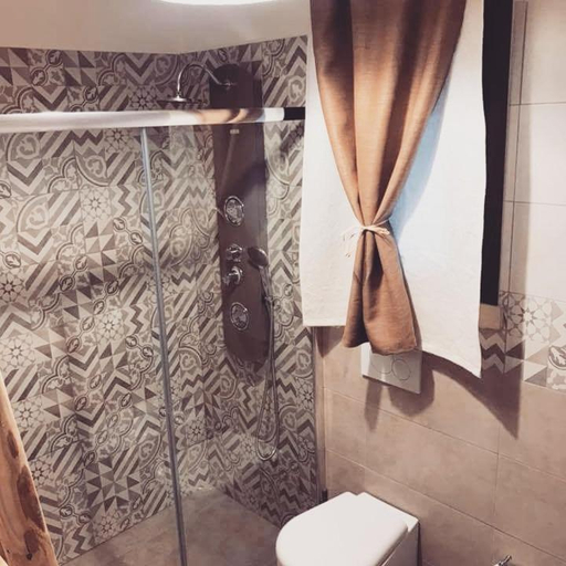 5, Tenuta Guarascio, Lecce