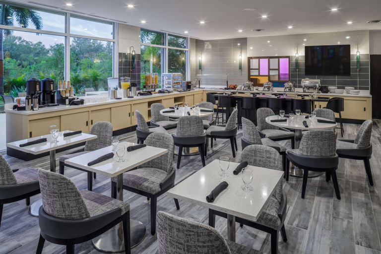 Food & Drinks 4, DoubleTree by Hilton Sarasota Bradenton Airport, Manatee