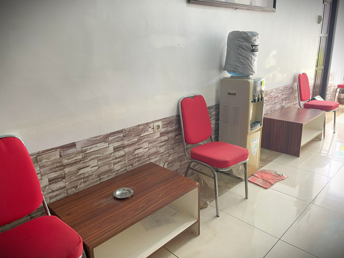 Others 5, 99 Guesthouse, Sleman