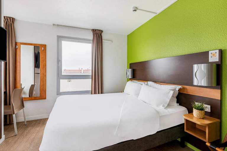 Bedroom 3, Premiere Classe Lyon Centre - Gare Part Dieu, Rhône