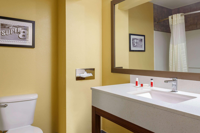 Bathroom 5, Super 8 by Wyndham Olive Branch, Desoto