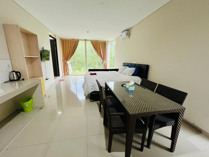 Others 5, Vila Taman Dayu, Pasuruan