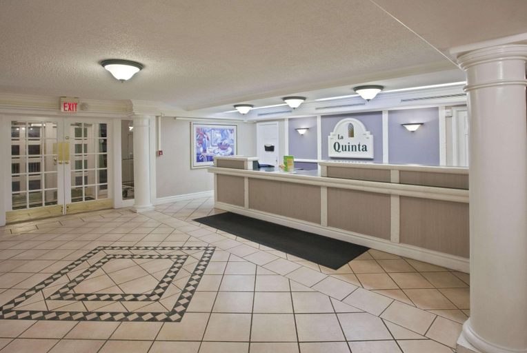 Public Area 5, La Quinta Inn By Wyndham Omaha West, Douglas