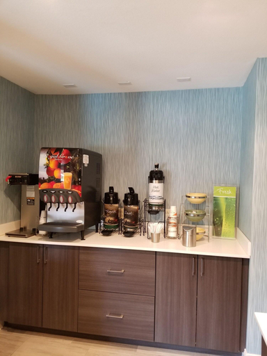 Food & Drinks 5, Quality Inn Danville, Boyle