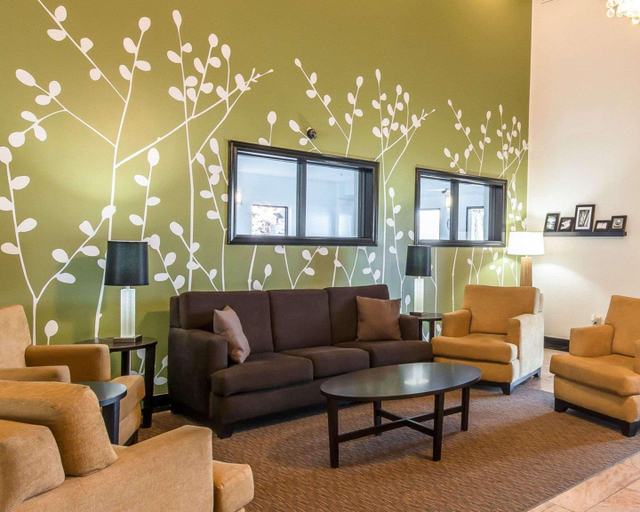 Public Area 2, Sleep Inn & Suites Winchester near University, Frederick