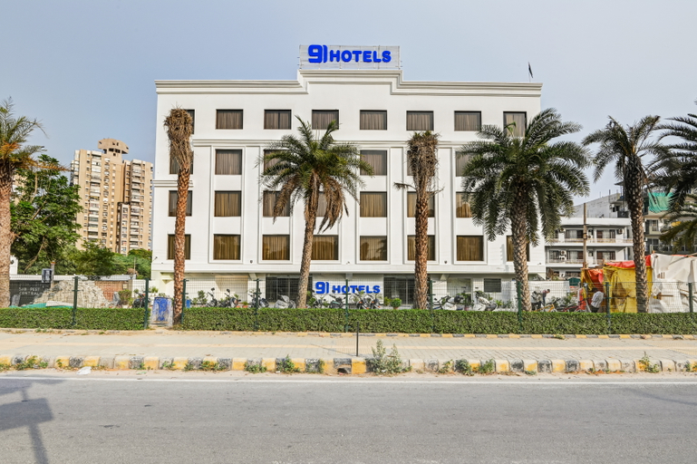 Hotel 91 City Centre Sector 52, Gurgaon