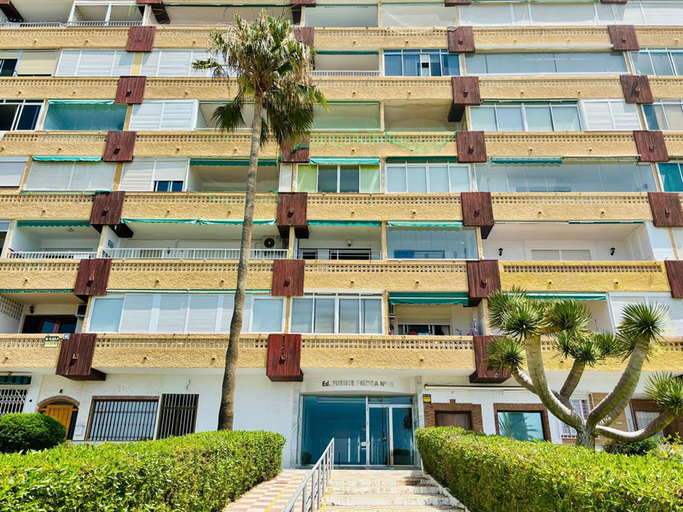 Others 4, Apartamento en PRIMERA LINEA de PLAYA, Granada