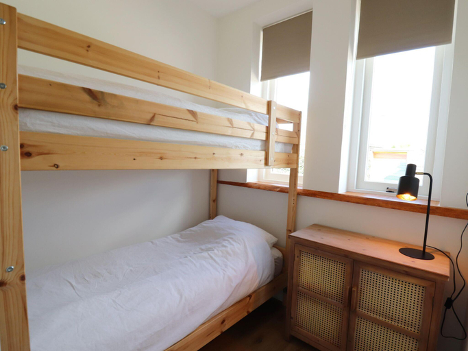 Bedroom 2, Tiny House in Anjum by Scenic Lake, Dongeradeel
