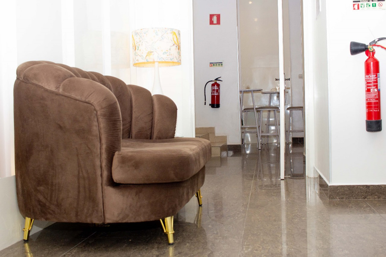 Public Area 2, Doritis Guest House Maculusso, Ingombota