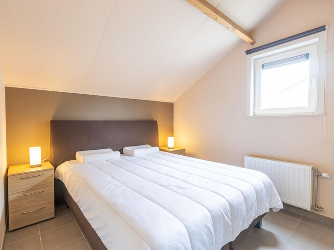Bedroom 2, Holiday home within walking distance of the sea, West-Vlaanderen