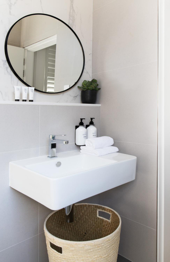 Bathroom 12