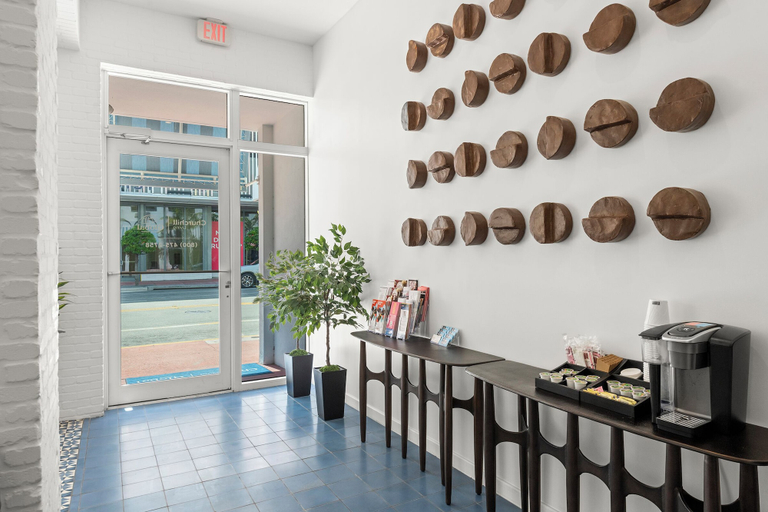 Food & Drinks 5, Global Luxury Suites at The Apex Miami, Miami-Dade