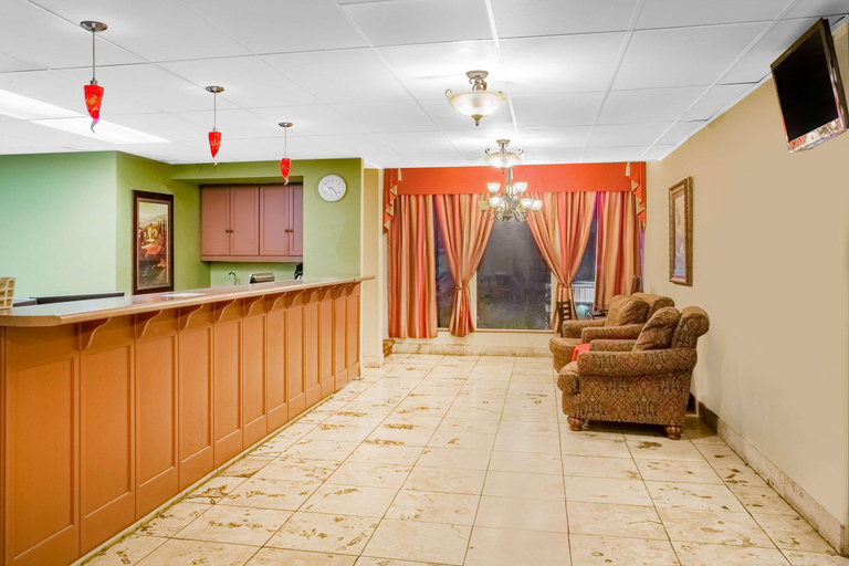 Public Area 2, Days Inn by Wyndham St. George, Washington