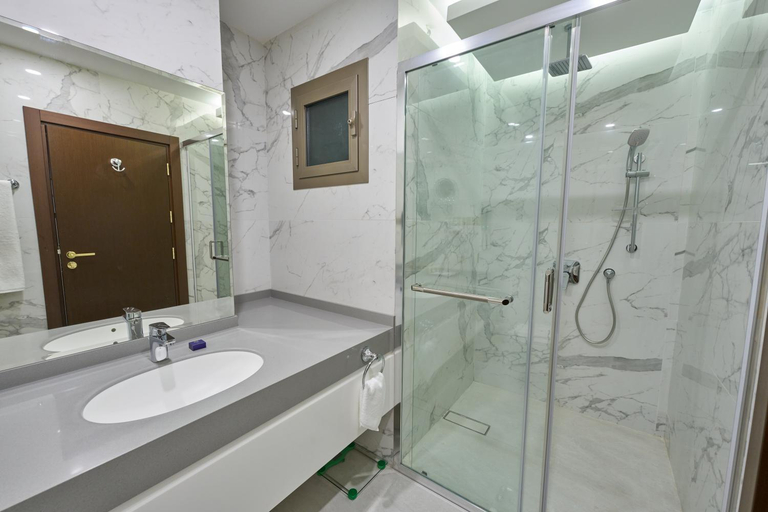 Bathroom 5, Paradise Nice Hotel, Jeddah
