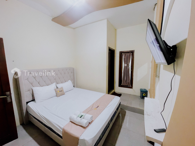 Bedroom 8