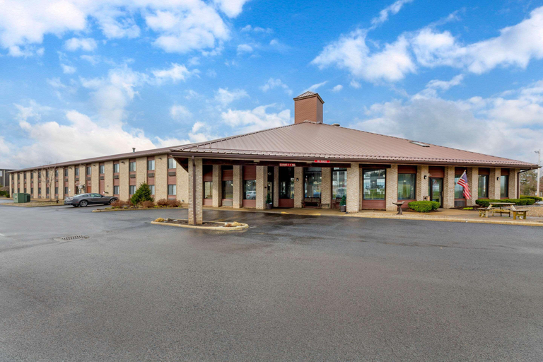 Exterior & Views 2, Quality Inn Wooster, Wayne