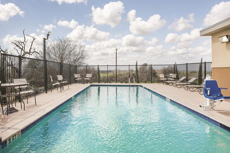 Sport & Beauty 5, Sleep Inn & Suites Near Palmetto State Park, Gonzales