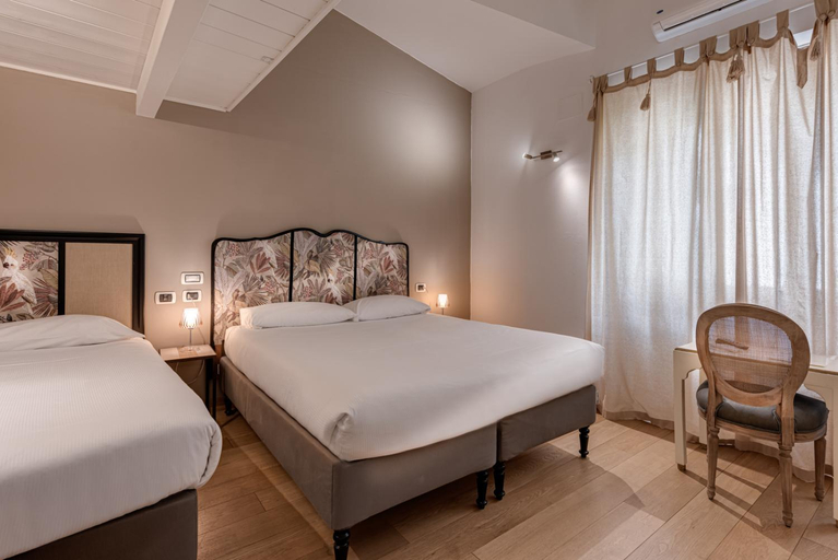 Others 4, B&b L' Orangerie, Lucca