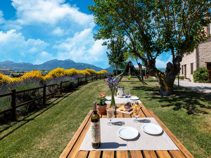 2, Country House in Cagli with Pool and Views, Pesaro E Urbino
