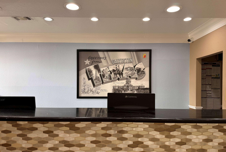 Public Area 2, Super 8 by Wyndham Galveston, Galveston