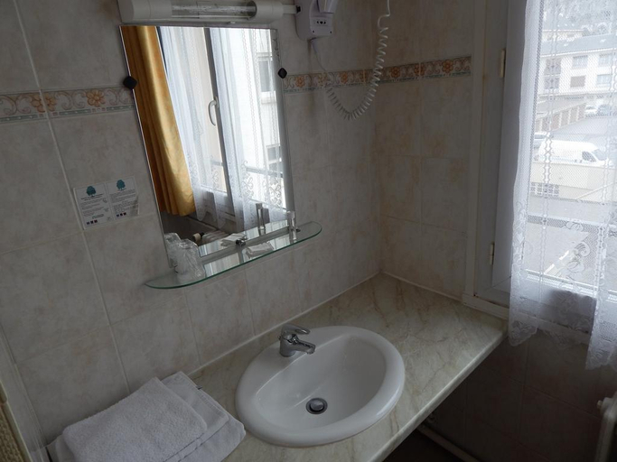 Bathroom 4, Comfort Hotel Alba Rouen, Seine-Maritime