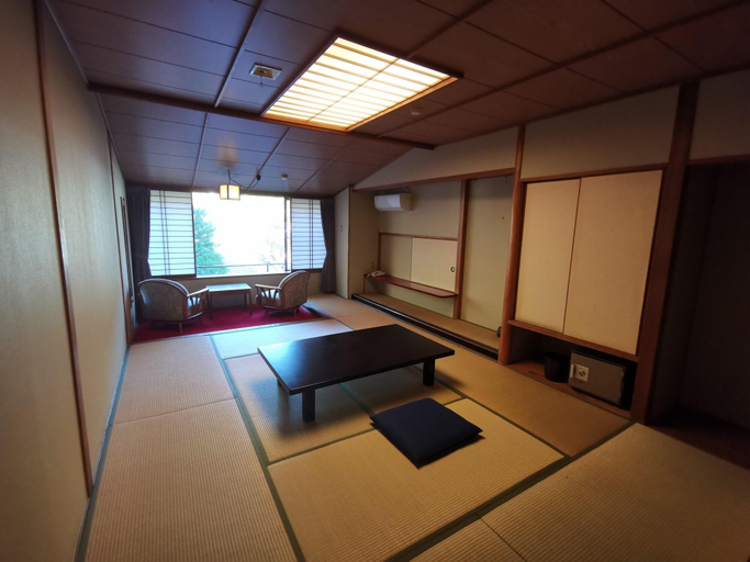 Bedroom 5, Sakahijiri Hotel in Nikko, Nikkō
