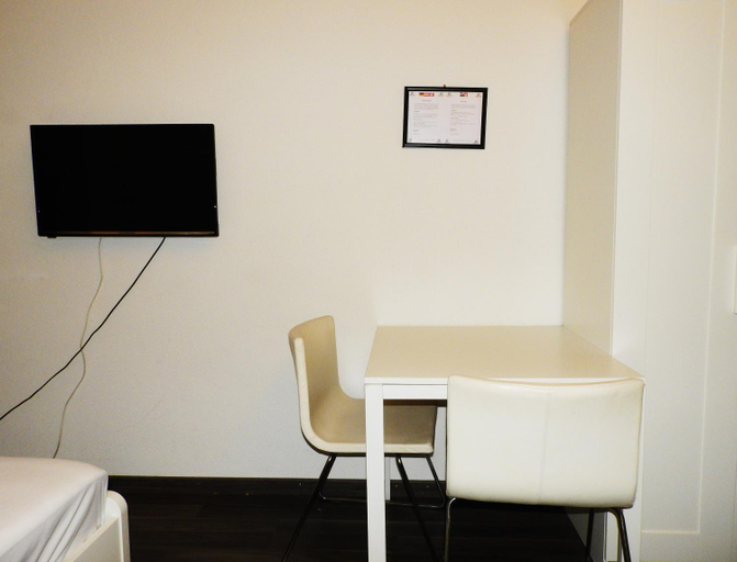 Bedroom 13