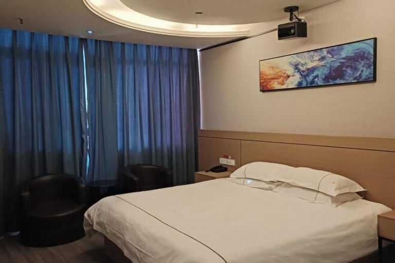 Bedroom 2, Milan Theme Hotel, Taizhou