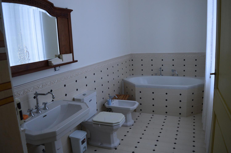 Bathroom 3, Casa Vacanze Pirulla, Alessandria
