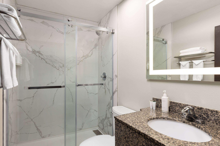 Bathroom 4, Days Inn by Wyndham Williams, Coconino