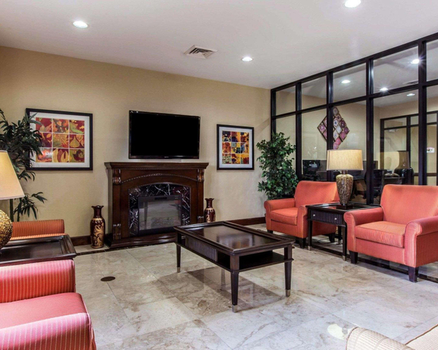 Public Area 2, Comfort Suites Waycross Area, Ware