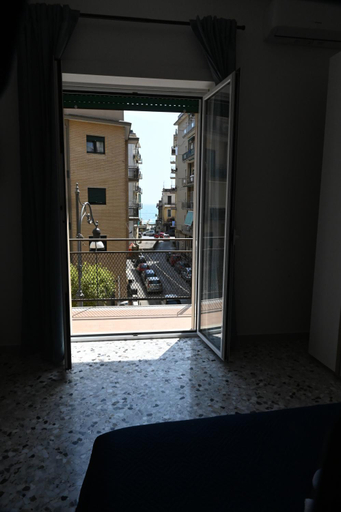 Others 5, B&B Fiore, Salerno