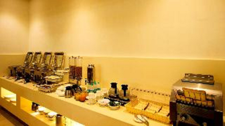 Food & Drinks 5, Hotel Le Roi Raipur, Raipur