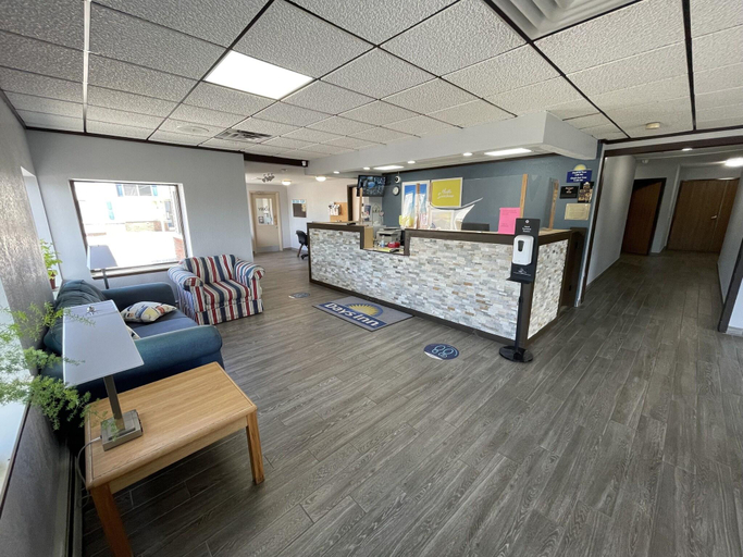 Public Area 2, Days Inn by Wyndham Alpena, Alpena