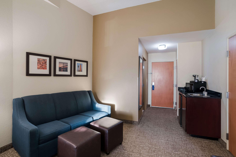Bedroom 3, Comfort Suites Suffolk - Chesapeake, Suffolk