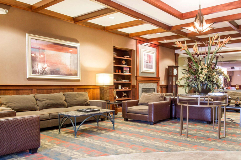 Public Area 2, Comfort Suites Grand Rapids North, Kent