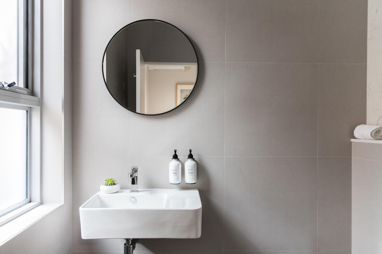 Bathroom 14
