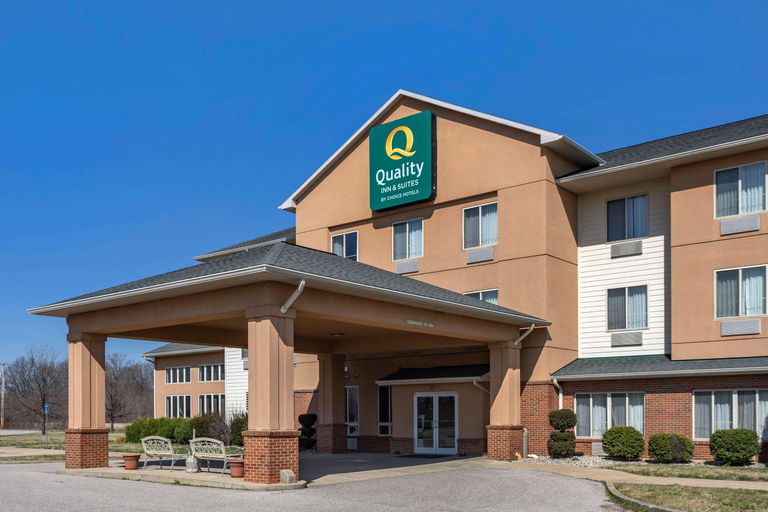 Exterior & Views 1, Quality Inn & Suites, Spencer